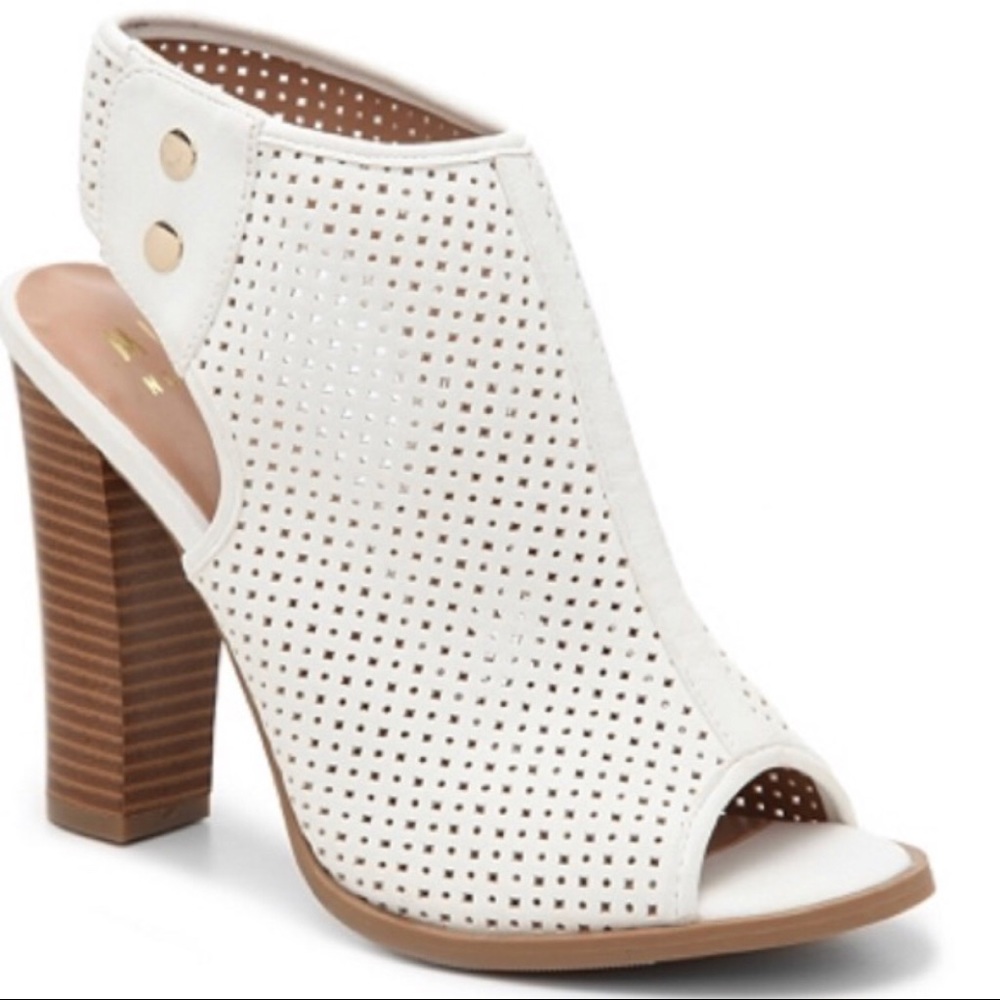 Mix No. 6- White Heels-Size 6